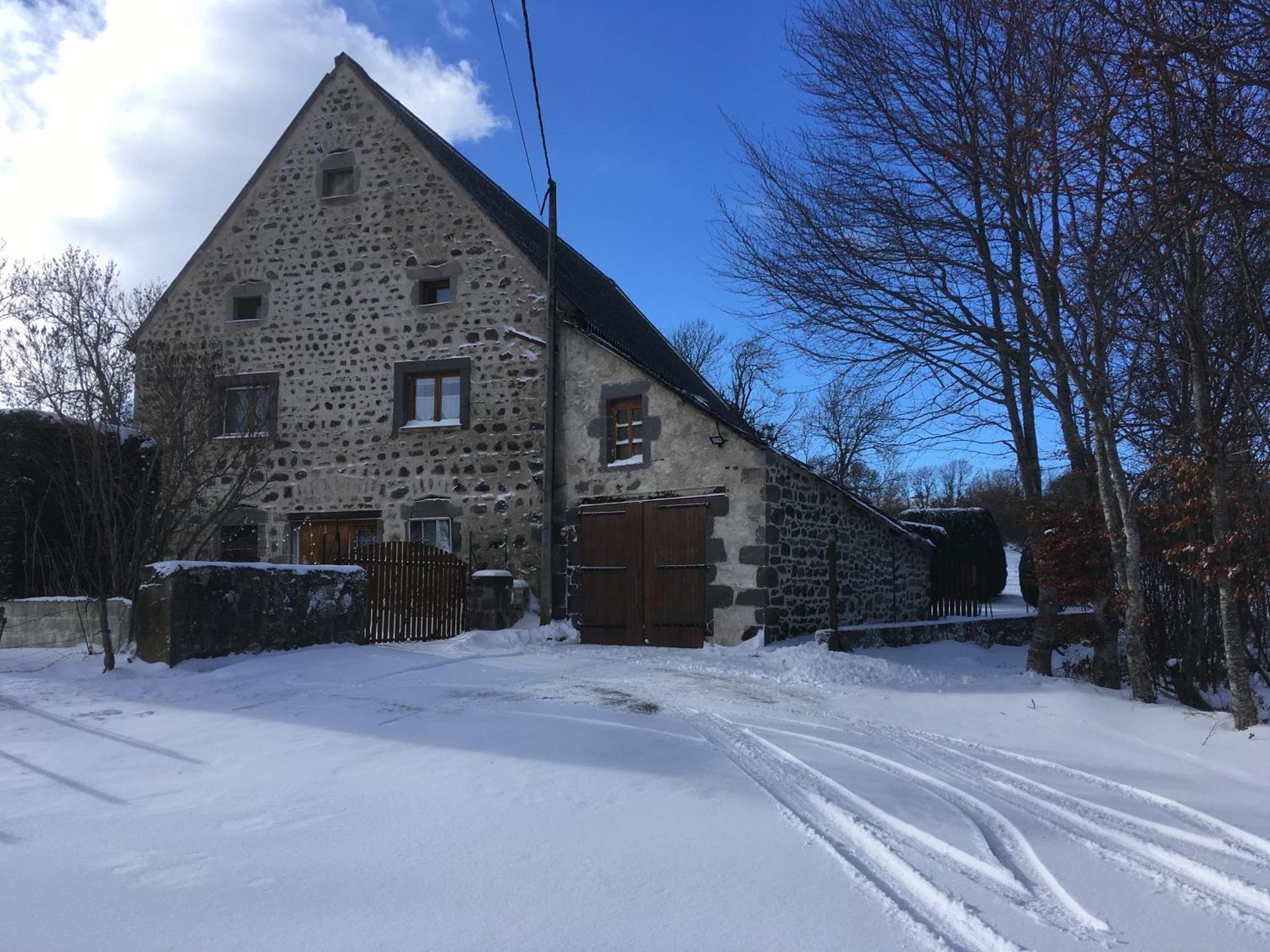Gite Rural - Grange Des Pres Blancs Chaine Des Puys Le Vernet-Sainte-Marguerite 외부 사진
